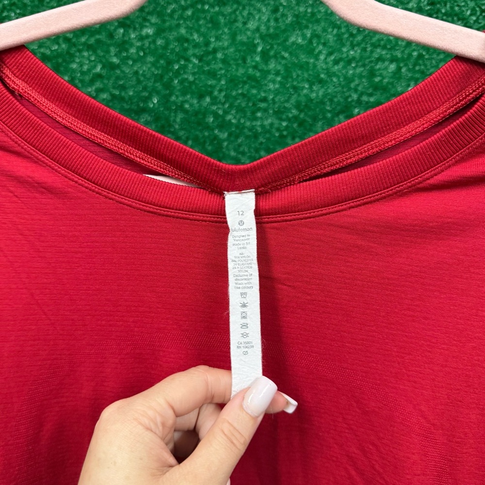 lululemon relaxed swiftly tech dark red short sleeve - Picture 3 of 5